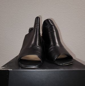 Banana Republic Peep Toe Bootie Sz 7 1/2